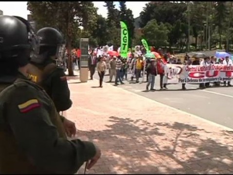 Continuan las protestas de los agricultores colombianos
