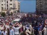 Manifestantes y policía se enfrentan en Alejandría