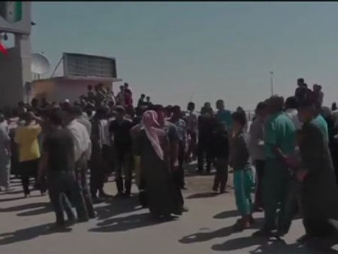 Impiden el paso a refugiados sirios a Turquía en la frontera