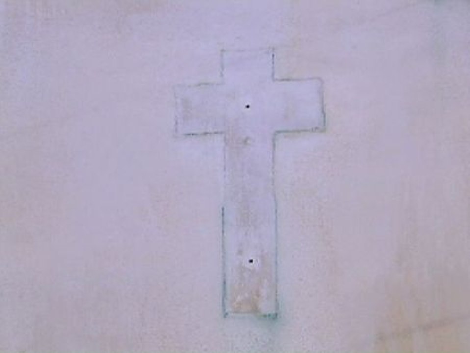 Una veintena de tumbas son saqueadas en un cementerio de Barcelona