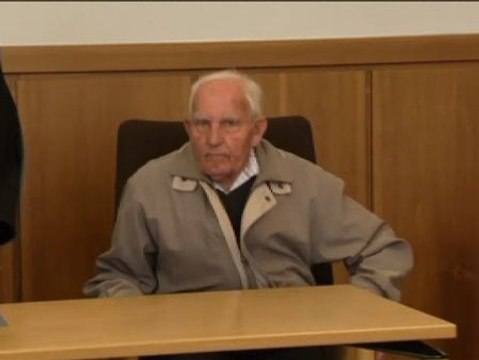 Juzgan en Alemania a un ex policía nazi de 92 años