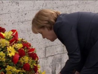 Merkel visita el campo de concentración de Dachau