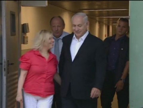 El primer ministro de Israel se recupera favorablemente de una operación