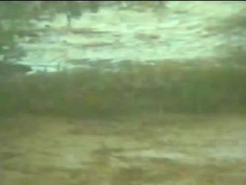 Una persona es arrastrada por una riada en Oliete