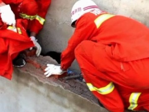 Siete horas atrapada entre dos paredes