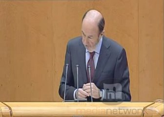Rubalcaba culmina a Rajoy a dimitir porque "hace daño a España y a la democracia"
