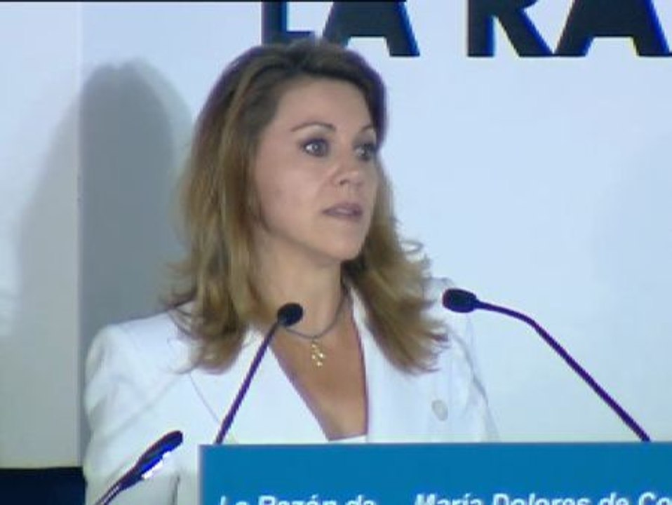 Cospedal reconoce que Rajoy comparecerá para calmar "el clima de alarma social"