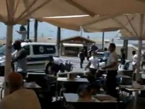 Nuevos enfrentamientos entre manteros y policía en Torrevieja