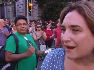Ada Colau: "Hay que salir a la calle y echarlos"