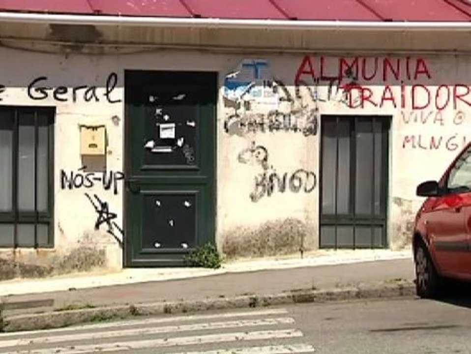 Todos contra Almunia en el sector Naval