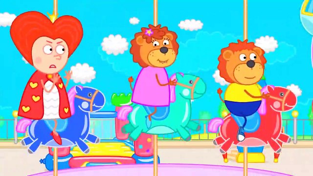 Famille de lions Grosse Baleine dans l'Océan dessin animé pour Enfants