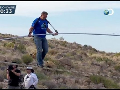 El funambulista Wallenda logra cruzar el Cañón del Colorado