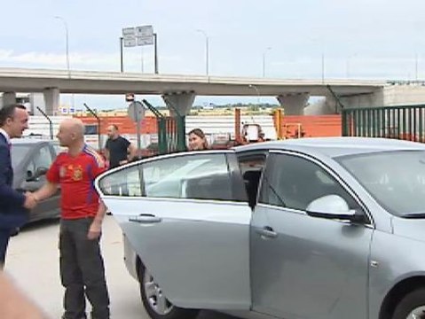 Aterrizan en Barajas los secuestrados en Colombia