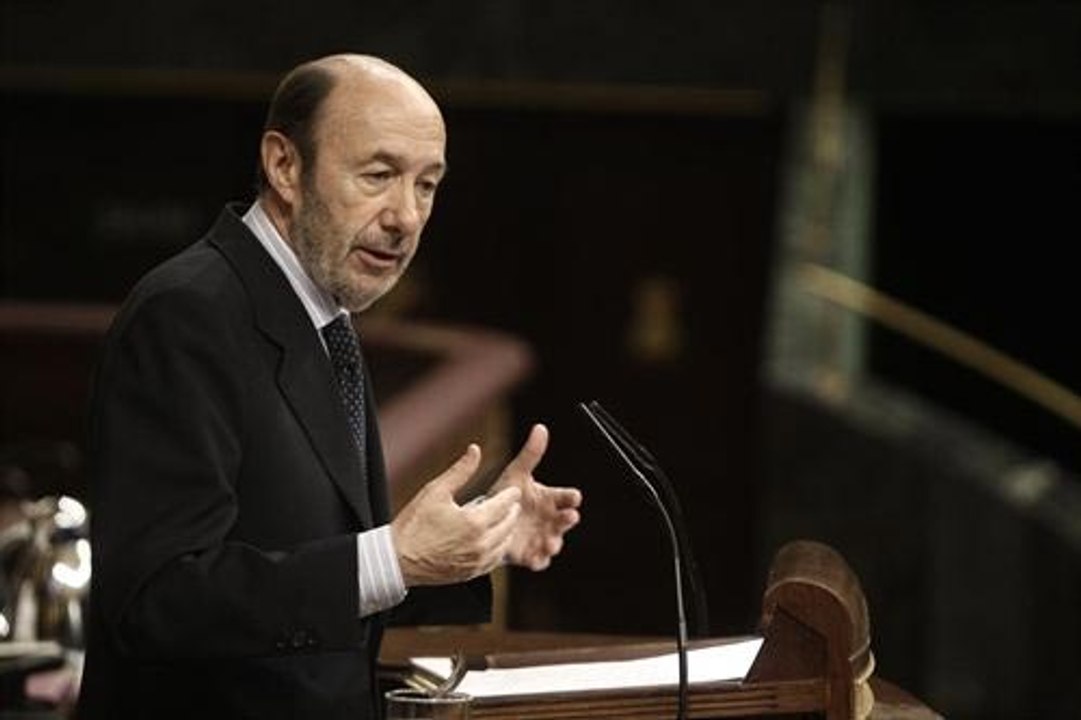 Rubalcaba le pide a Rajoy explicaciones sobre Bárcenas "si es que puede"