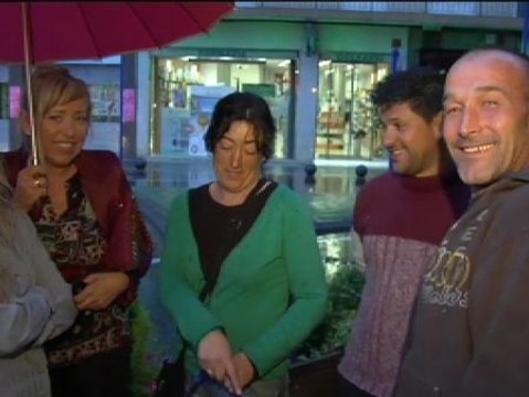 Un hombre salva la vida de una familia que estaba atrapada en el incendio de su vivienda