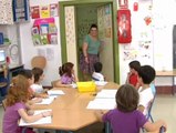 La Junta de Andalucía impide a una maestra ejercer por una minusvalía en la mano