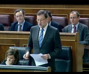 Rajoy insiste en que la economía mejora y en que hay que hacer