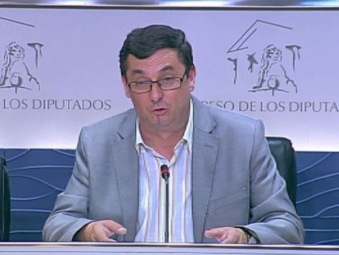 IU estudia pedir la declaración de Aznar como testigo por los presuntos pagos del PP