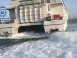 Sorprendido en Tarifa un inmigrante que pretendía entrar en España agazapado en las hélices de un ferry