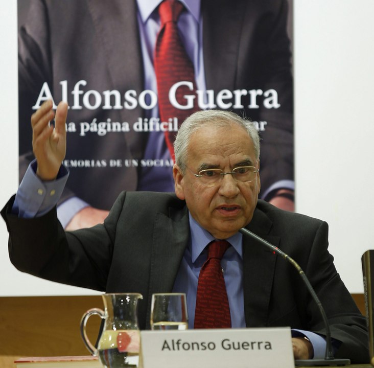 Alfonso Guerra: "Aznar es de esos políticos que yo detesto"