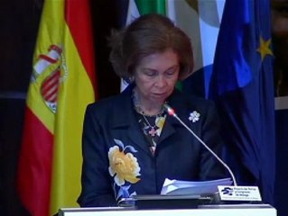 La Reina Sofía demanda "una acción coordinada y compartida" para paliar la crisis