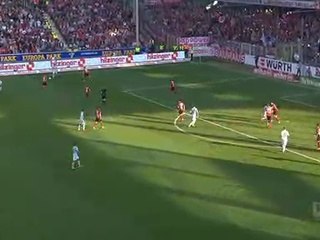 Lewandowski inanılmazı yaptı, kaçırdı