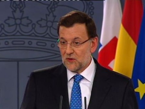 Rajoy dice estar de acuerdo con Merkel en la necesidad de una mayor cesión de soberanía en la UE