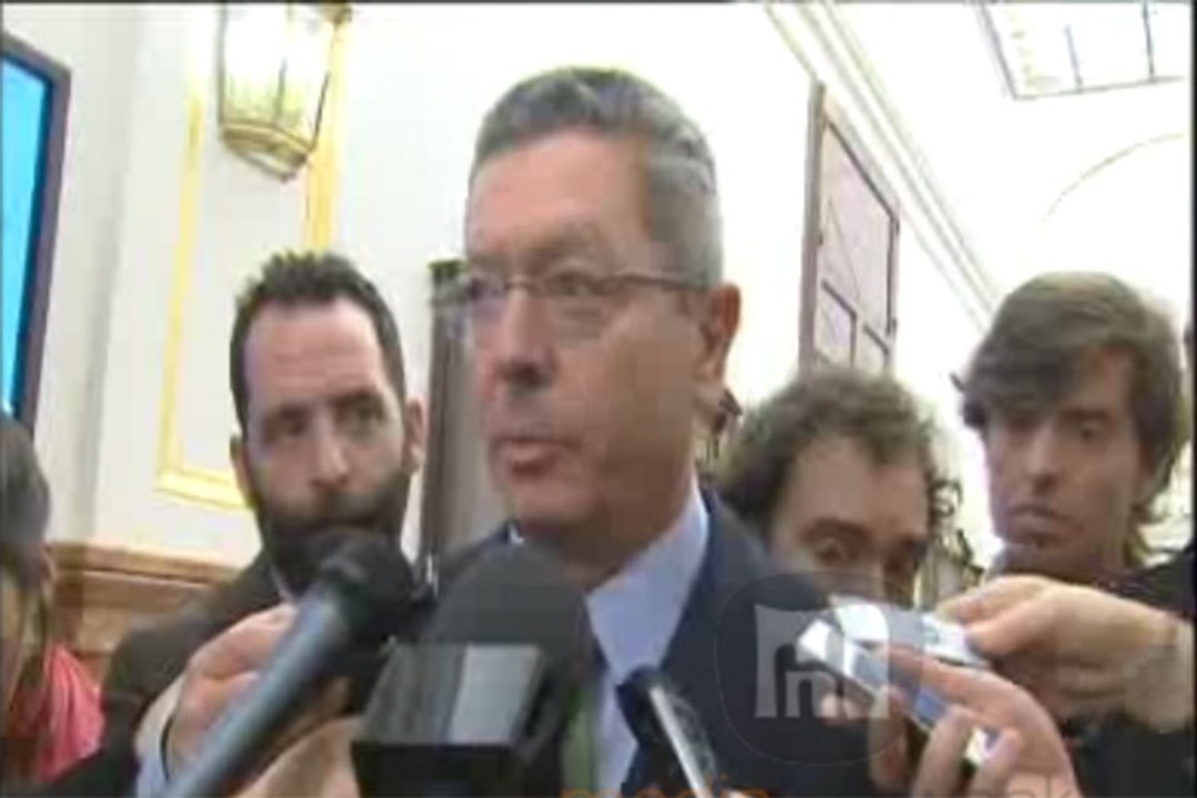 Gallardón ve imposible la consulta en Cataluña sin modificar la Constitución