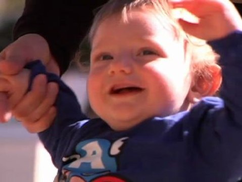 Nace un bebé de una madre sin ovarios