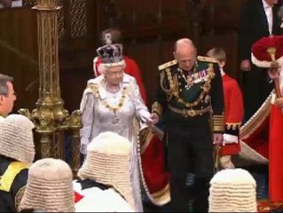 La reina preside la apertura del Parlamento británico