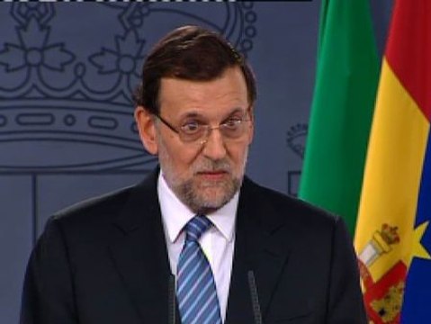 Rajoy: La situación económica requiere el mantener los impuestos este año
