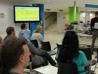 El paro bajó en 46.050 personas en abril