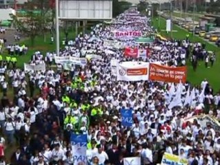 Las calles se llenan para pedir la paz
