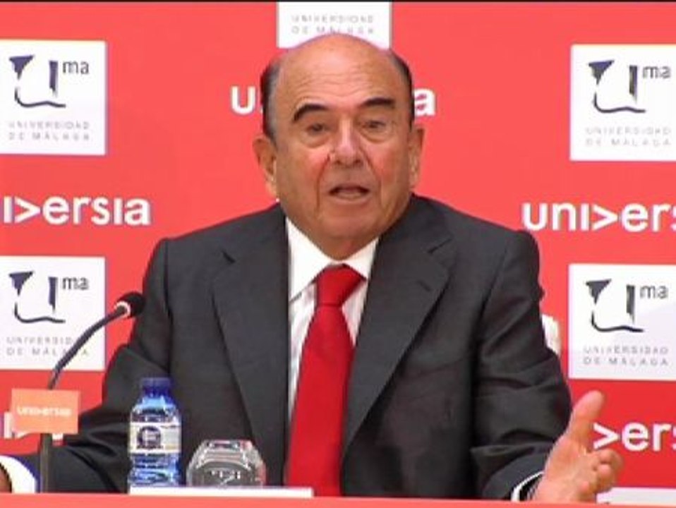 Botín asegura que España ha tocado fondo y que empezará a crear empleo el año que viene