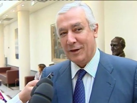 Javier Arenas: Si hay intento de intimidar, pinchan hueso