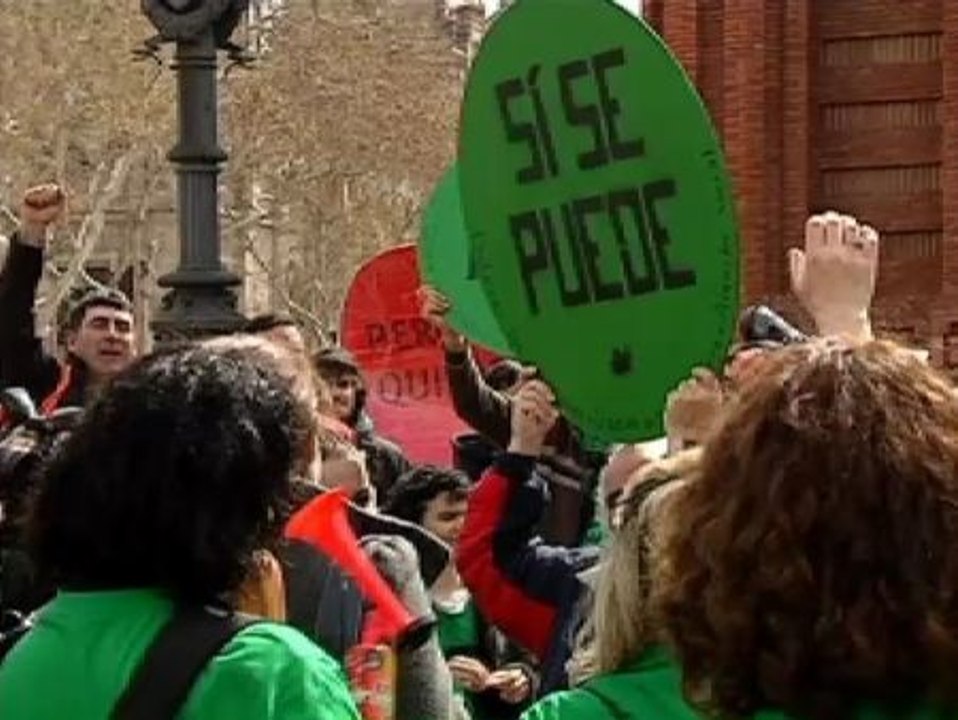 CERCO A LOS ESCRACHES