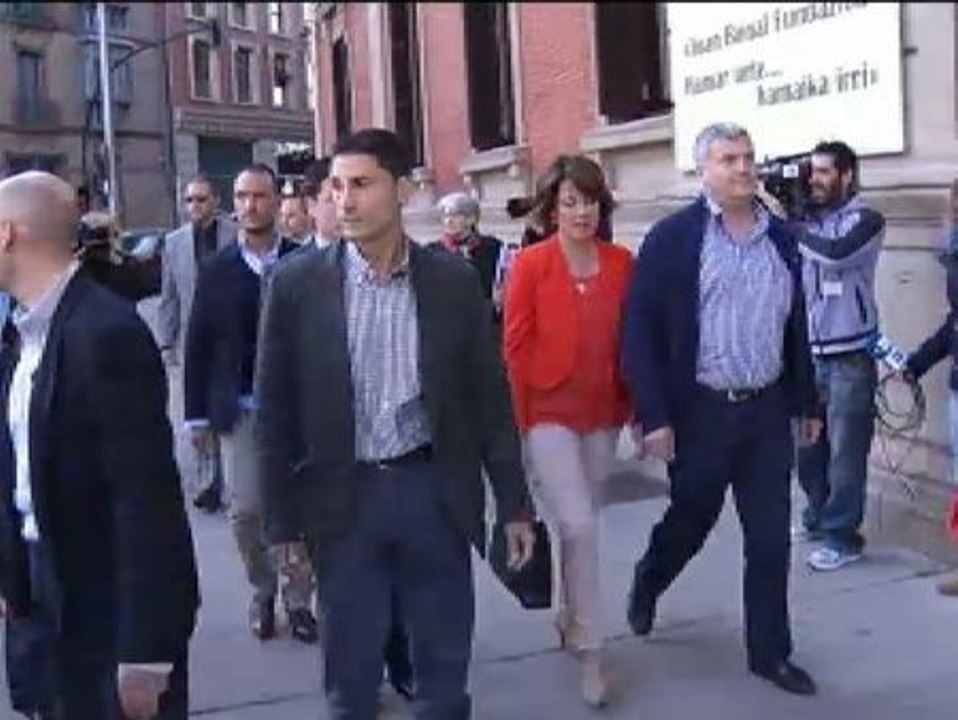 El Parlamento navarro debate una moción de censura contra la Presidenta