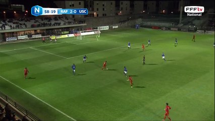 Frappe qui passe à côté du but