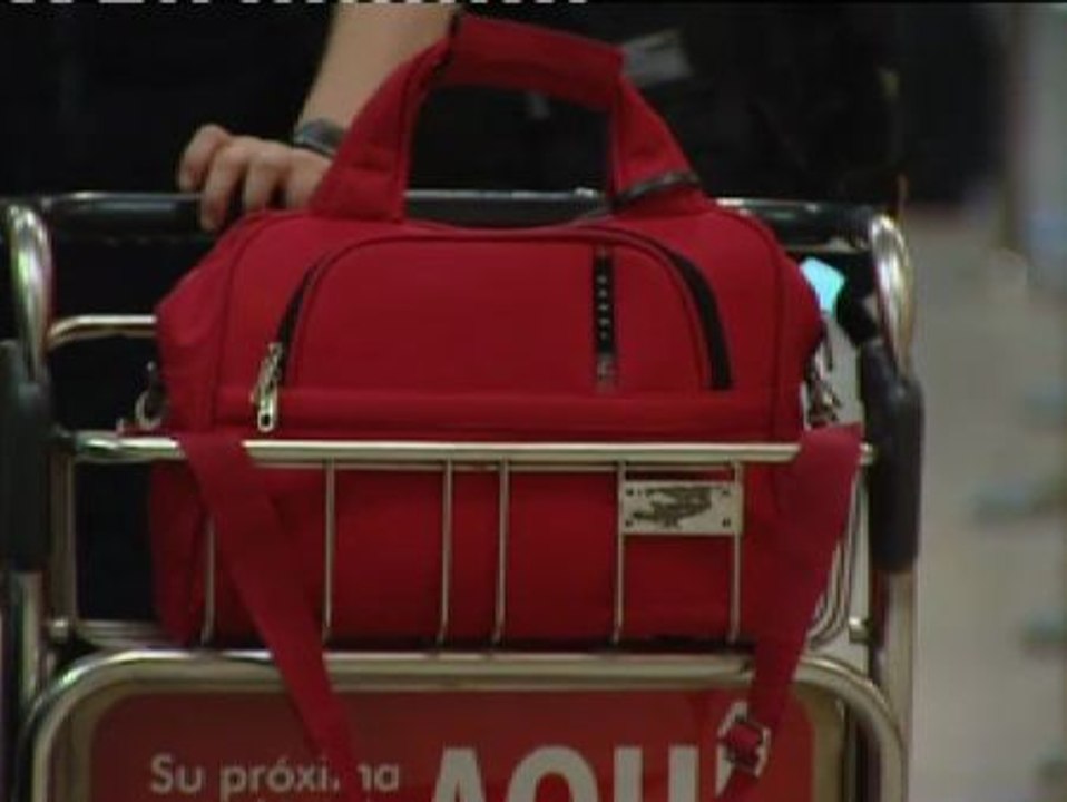 Barajas cobrará por los carritos portaequipajes