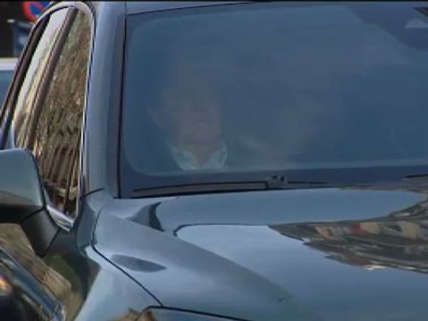 El rey ingresa para ser operado de hernia discal