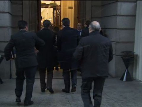 Tensión en el PSOE por la votación contraria de los diputados del PSC