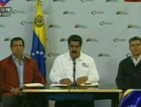 Los venezolanos rezan a su líder