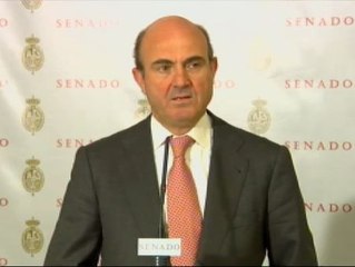 Guindos: "Los depósitos de menos de 100.000 euros son sagrados y los españoles tienen que estar tranquilos"