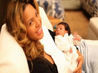 Beyonce muestra a Blue Ivy en &#039;La vida es un sueño&#039;