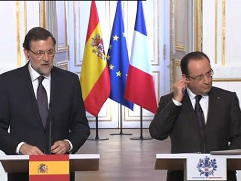 Rajoy dice que no es partidario de que las recapitalizaciones bancarias se hagan usando los depósitos de la gente