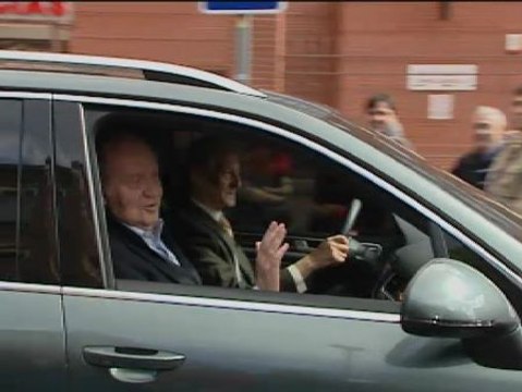 El Rey abandona la clínica La Milagrosa