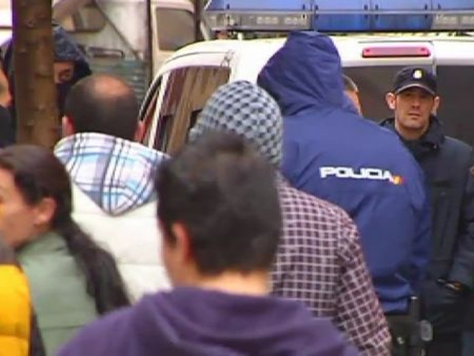 Cinco familias desalojadas de una corrala en Sevilla