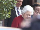 La reina Isabel II abandona el hospital tras permanecer ingresada 24 horas