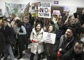 Concentración de trabajadores de Iberia contra el laudo