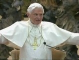 El Papa se despide de sus sacerdotes